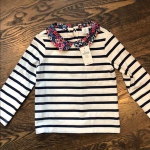 Gap shirt size 2t
